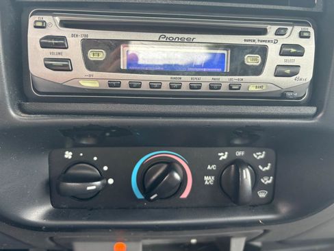 Used 2001 Ford Ranger XL RWD image 12