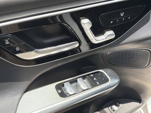 Certified 2025 Mercedes-Benz GLC 300 4MATIC image 15