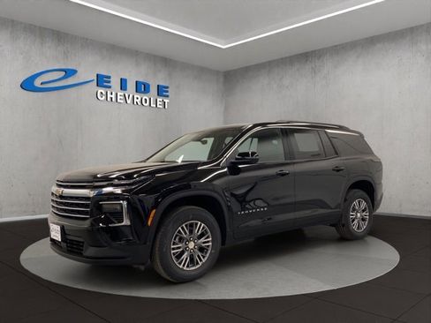 New 2026 Chevrolet Traverse LT w/ Driver Confidence Package image 7