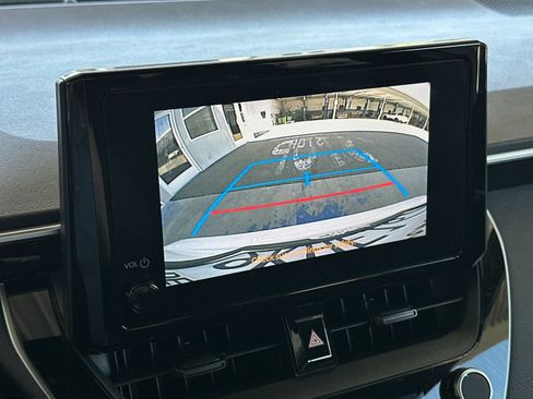 Used 2024 Toyota Corolla SE image 16