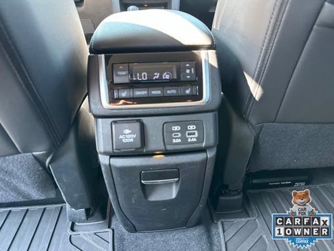 Certified 2024 Subaru Ascent Touring AWD/4WD image 33