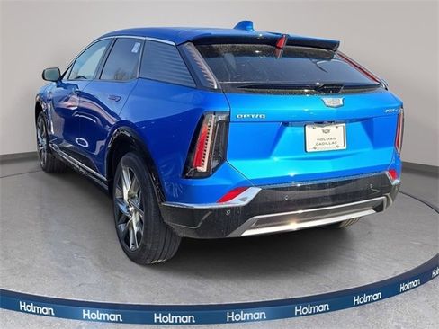 New 2026 Cadillac Optiq Luxury 1 image 6