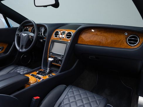 Used 2016 Bentley Continental GT AWD/4WD image 32