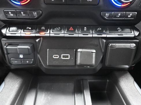Used 2020 Chevrolet Silverado 1500 LTZ w/ LTZ Plus Package AWD/4WD image 29