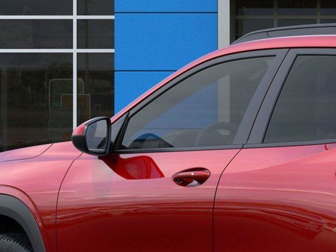 New 2026 Chevrolet Trax LT w/ Driver Confidence Package FWD image 12