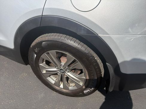 Used 2014 Hyundai Santa Fe Sport w/ Popular Equipment Package 02 AWD/4WD image 11