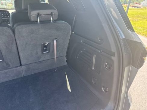 Used 2024 Chevrolet Traverse Z71 w/ Enhanced Driving Package AWD/4WD image 47