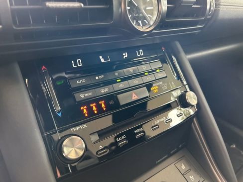 Used 2024 Lexus IS 300 w/ Comfort Package image 40