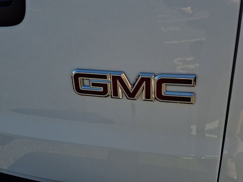 Certified 2025 GMC Savana 2500 w/ Driver Convenience Package RWD image 29