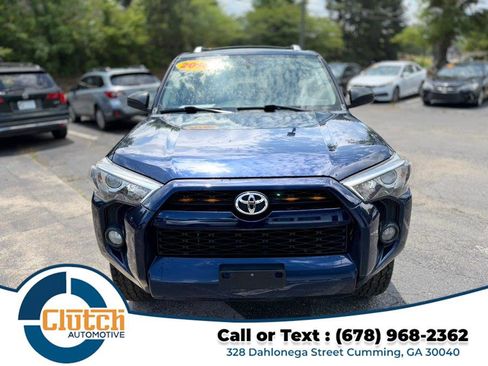 Used 2016 Toyota 4Runner 4WD SR5 Premium image 2