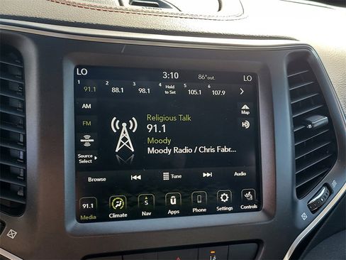 Used 2022 Jeep Cherokee Trailhawk w/ Sun, Sound & Nav Group image 22