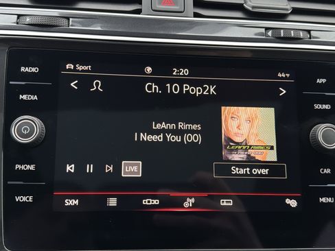 Used 2023 Volkswagen Tiguan SE R-Line image 45