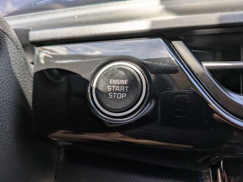 Certified 2025 Kia Seltos S FWD image 26