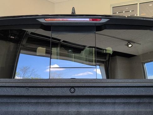 Used 2025 Honda Ridgeline Black Edition image 38