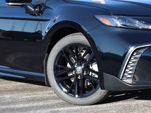 New 2026 Toyota Camry SE AWD/4WD image 3