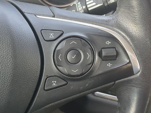 Used 2020 Buick Enclave Essence w/ Sound and Sites Package image 26