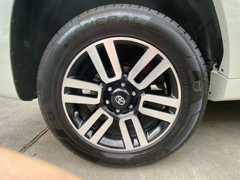 Used 2016 Toyota 4Runner Limited RWD image 25