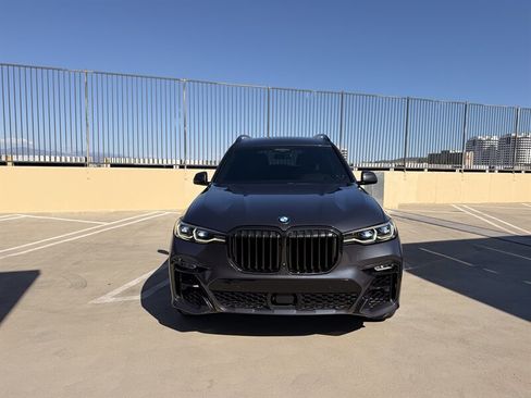 Used 2020 BMW X7 M50i w/ Dynamic Handling Package AWD/4WD image 7