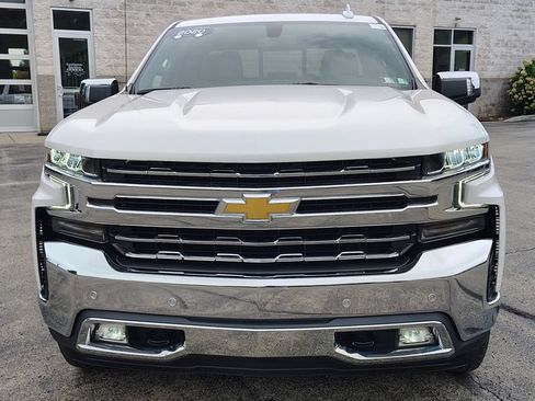Used 2020 Chevrolet Silverado 1500 LTZ AWD/4WD image 3