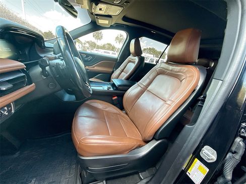 Used 2023 Lincoln Aviator Reserve image 23