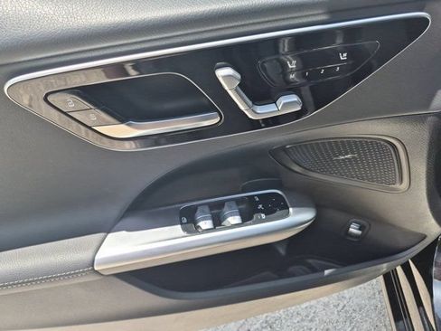 Used 2025 Mercedes-Benz C 300 Sedan image 13