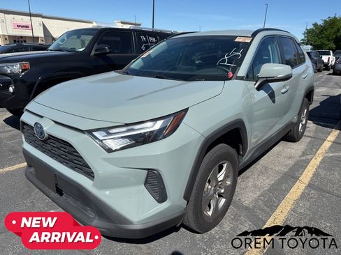 Used 2023 Toyota RAV4 XLE AWD/4WD image 14