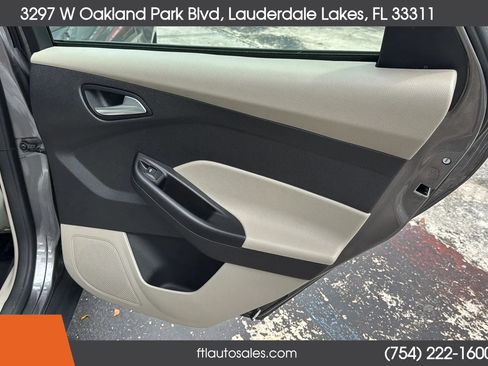Used 2014 Ford Focus SE image 35
