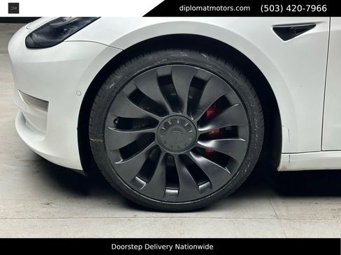 Used 2021 Tesla Model 3 Performance image 34