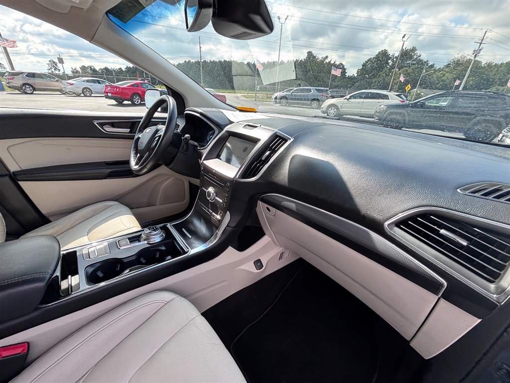Used 2019 Ford Edge Titanium w/ Cargo Accessory Package FWD image 29