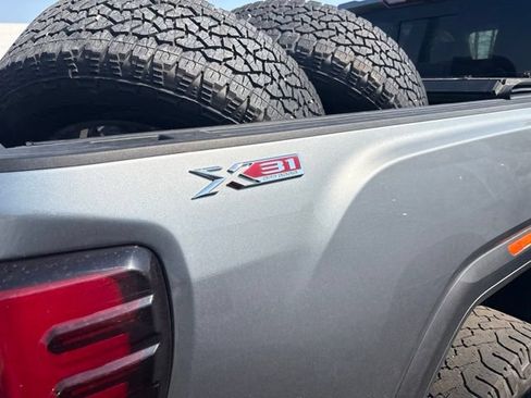 Used 2025 GMC Sierra 3500 SLT w/ SLT Premium Package AWD/4WD image 13