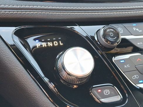 New 2026 Chrysler Pacifica Select image 14