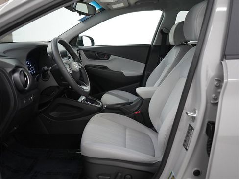 Used 2023 Hyundai Kona SEL image 17