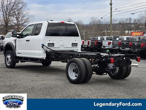 New 2026 Ford F450 XL w/ XL Chrome Package image 2