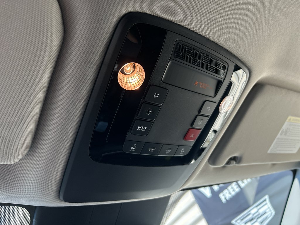 New 2026 Kia Carnival EX FWD image 28