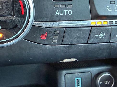 Used 2020 Ford Escape Titanium image 25