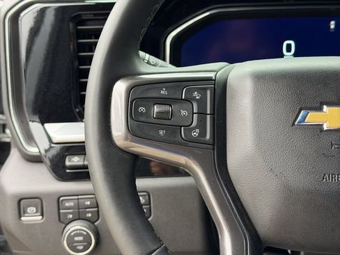 Used 2025 Chevrolet Silverado 2500 High Country w/ Technology Package AWD/4WD image 12
