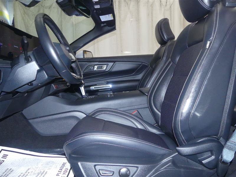Used 2025 Ford Mustang Premium RWD image 21