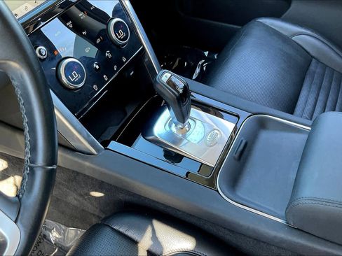 Used 2020 Land Rover Discovery Sport S image 14