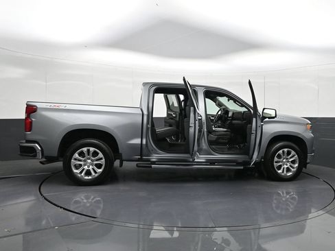 Certified 2025 Chevrolet Silverado 1500 LTZ AWD/4WD image 40