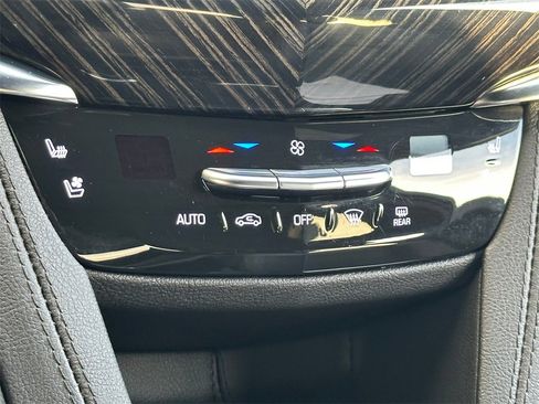 Used 2022 Cadillac XT6 Premium Luxury w/ LPO, Radiant Package image 27