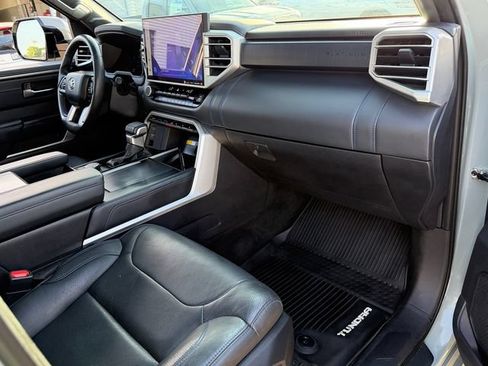 Used 2024 Toyota Tundra Platinum AWD/4WD image 19