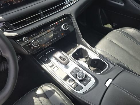 Used 2023 INFINITI QX60 Luxe AWD/4WD image 22