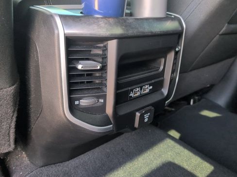 Used 2020 RAM 2500 Big Horn w/ Level 2 Equipment Group image 10