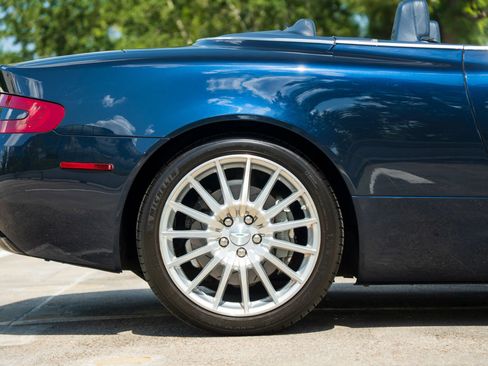 Used 2006 Aston Martin DB9 Volante RWD image 14