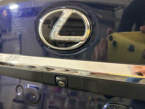 Used 2019 Lexus ES 350 w/ Accessory Package 2 image 10