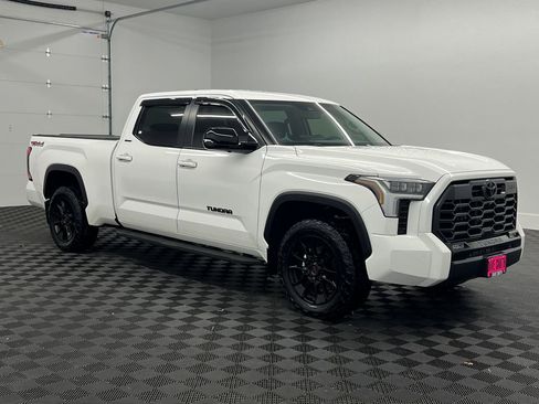 Used 2024 Toyota Tundra Limited image 6