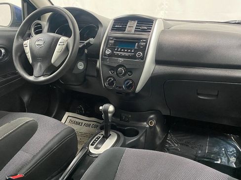Used 2018 Nissan Versa SV FWD image 11