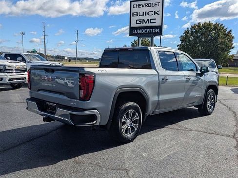 New 2026 GMC Sierra 1500 SLE w/ Preferred Package image 3