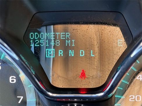 Used 2015 Chevrolet Traverse LT w/ LPO, 'HIT The Road' Package image 9