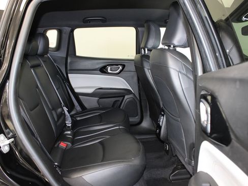 Used 2025 Jeep Compass Limited AWD/4WD image 8